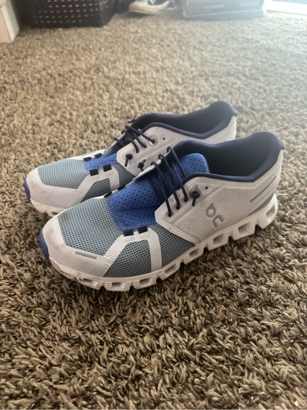 Women’s Athletic Running Shoes in Light Blue and Navy